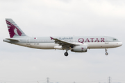 Qatar Airways Airbus A320-232 (A7-ADD) at  London - Heathrow, United Kingdom