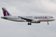 Qatar Airways Airbus A320-232 (A7-ADD) at  London - Heathrow, United Kingdom