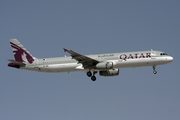 Qatar Airways Airbus A321-231 (A7-ADK) at  Dubai - International, United Arab Emirates