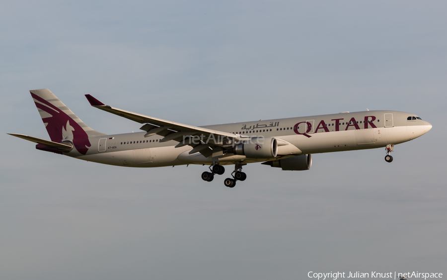 Qatar Airways Airbus A330-302 (A7-AEA) | Photo 115998