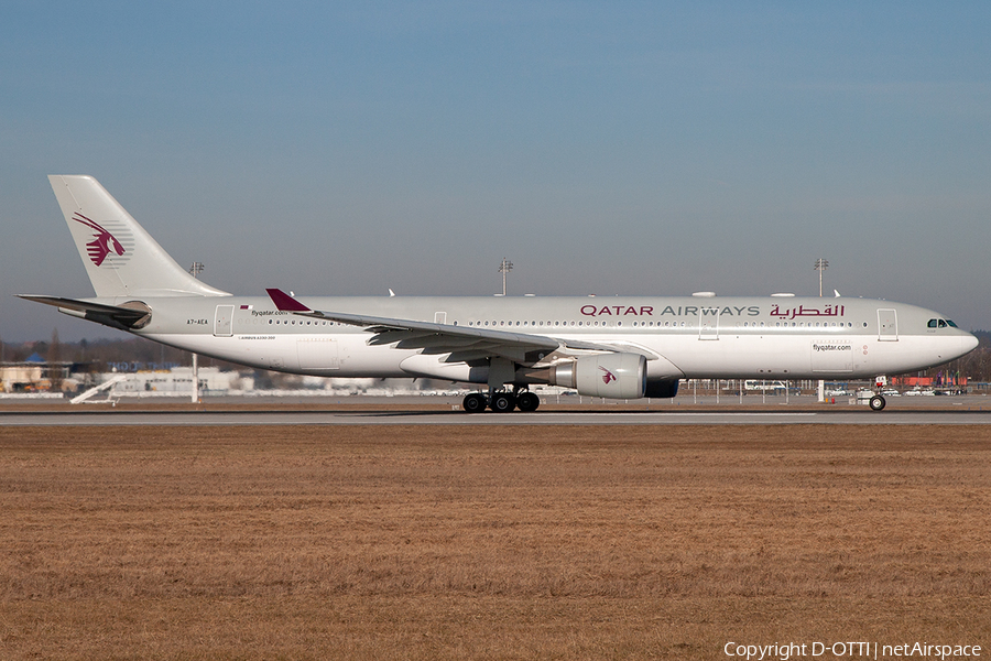 Qatar Airways Airbus A330-302 (A7-AEA) | Photo 237429
