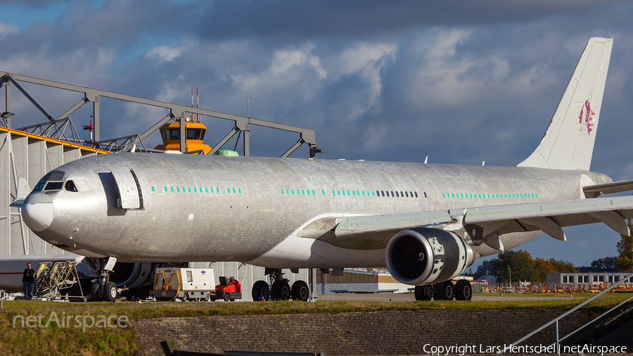 Qatar Airways Airbus A330-303 (A7-AEB) | Photo 288297