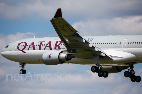 Qatar Airways Airbus A330-302 (A7-AEC) at  London - Heathrow, United Kingdom