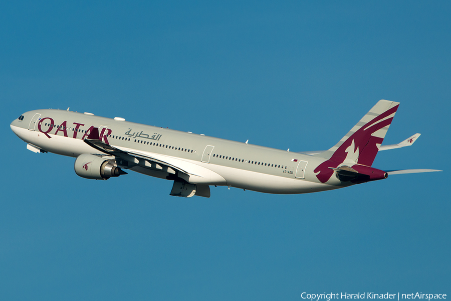 Qatar Airways Airbus A330-302 (A7-AED) | Photo 300854