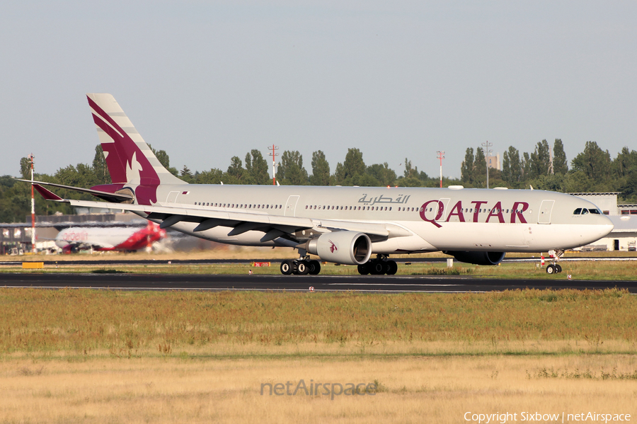 Qatar Airways Airbus A330-302 (A7-AED) | Photo 253249
