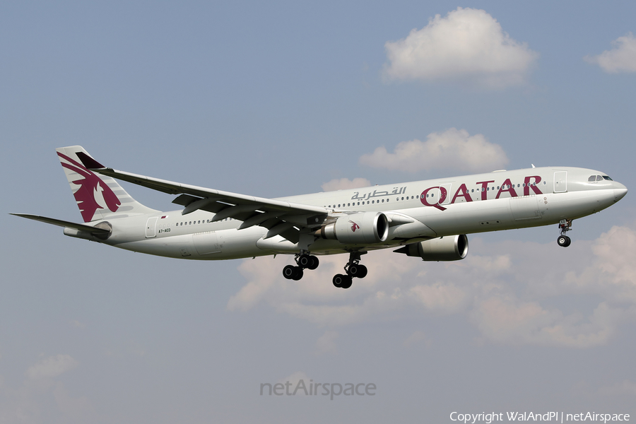 Qatar Airways Airbus A330-302 (A7-AED) | Photo 566111