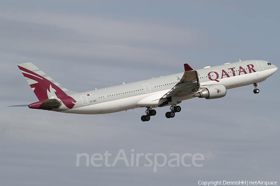 Qatar Airways Airbus A330-302 (A7-AEE) | Photo 384560