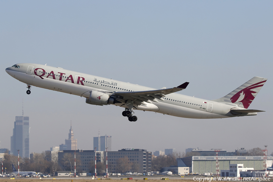 Qatar Airways Airbus A330-302 (A7-AEE) | Photo 670322