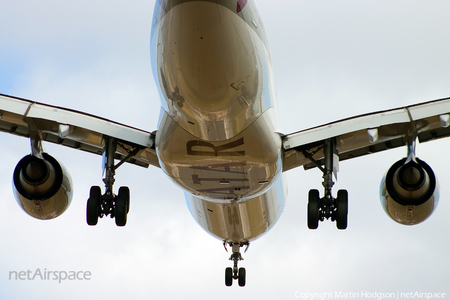 Qatar Airways Airbus A330-302 (A7-AEF) | Photo 23436