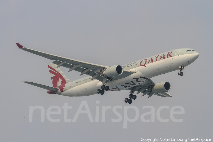 Qatar Airways Airbus A330-302 (A7-AEG) | Photo 368788