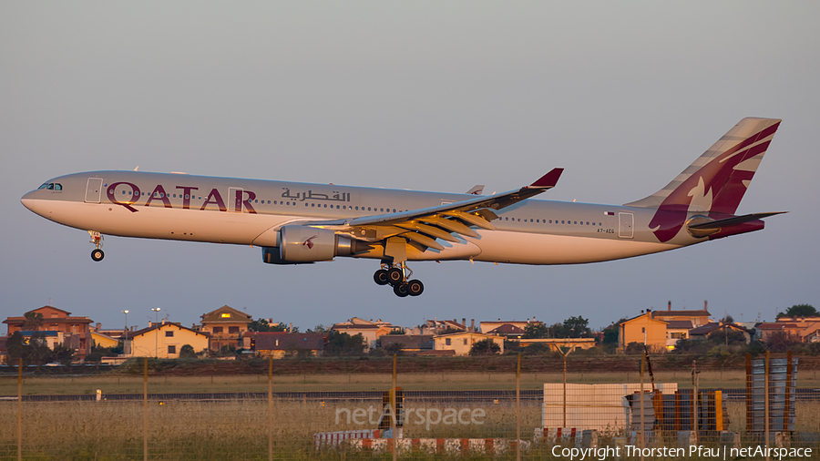 Qatar Airways Airbus A330-302 (A7-AEG) | Photo 194686