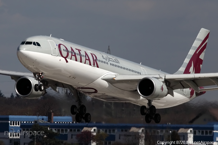 Qatar Airways Airbus A330-302 (A7-AEG) | Photo 104485