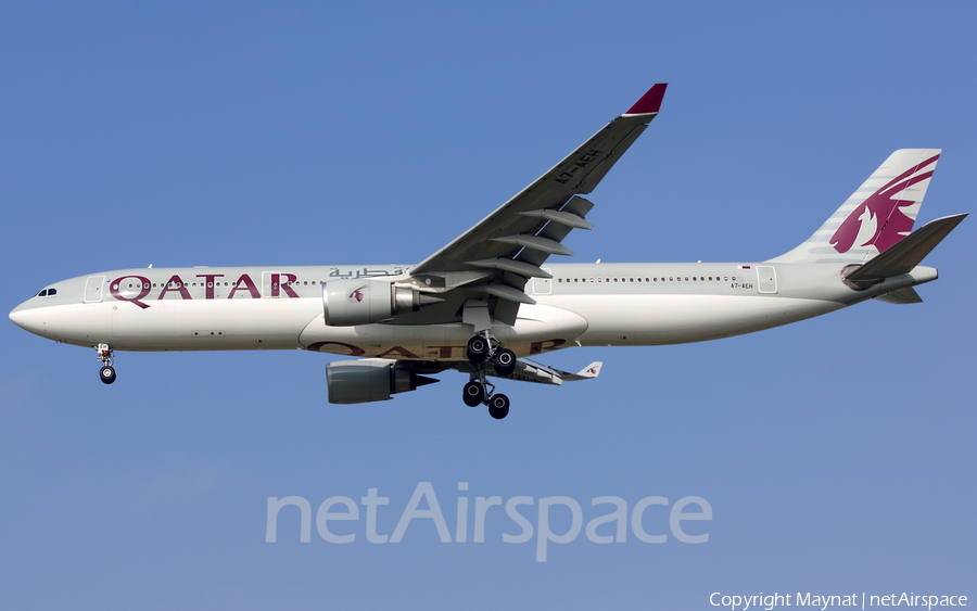 Qatar Airways Airbus A330-302 (A7-AEH) | Photo 132270