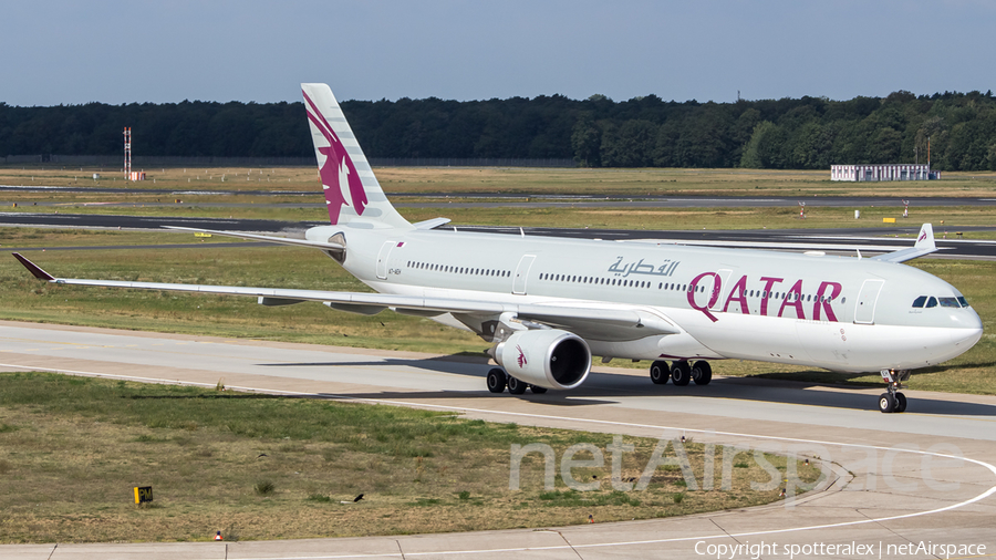 Qatar Airways Airbus A330-302 (A7-AEH) | Photo 120033