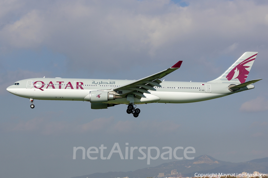Qatar Airways Airbus A330-302 (A7-AEI) | Photo 181111
