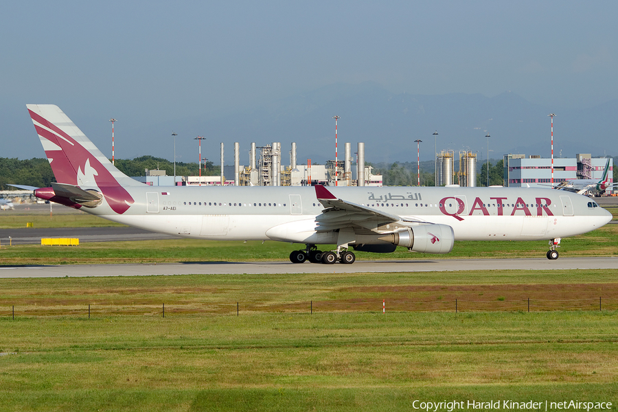 Qatar Airways Airbus A330-302 (A7-AEI) | Photo 301887