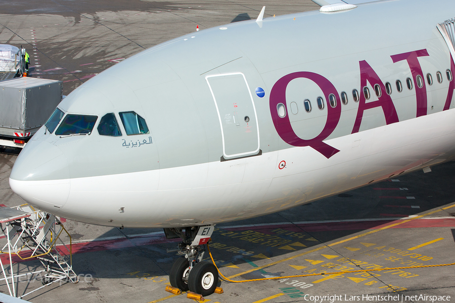 Qatar Airways Airbus A330-302 (A7-AEI) | Photo 101295