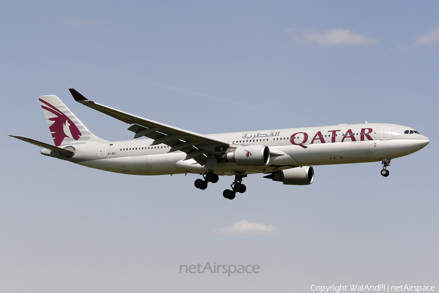 Qatar Airways Airbus A330-302 (A7-AEJ) | Photo 574424