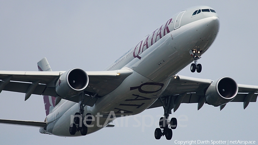 Qatar Airways Airbus A330-302E (A7-AEM) | Photo 211949