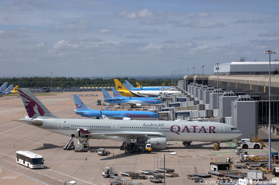 Qatar Airways Airbus A330-302E (A7-AEM) | Photo 28436