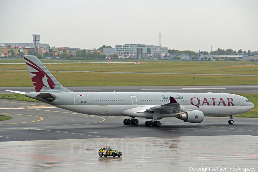 Qatar Airways Airbus A330-302 (A7-AEN) | Photo 589014