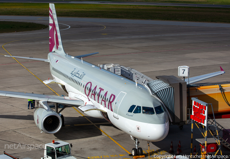Qatar Airways Airbus A320-232 (A7-AHJ) | Photo 449747