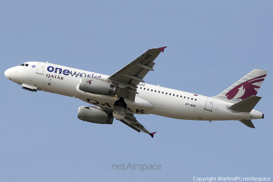 Qatar Airways Airbus A320-232 (A7-AHO) | Photo 637422