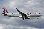 Qatar Airways Airbus A320-232 (A7-AHX) at  Geneva - International, Switzerland