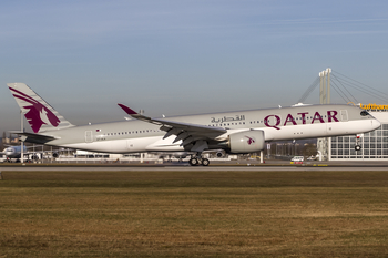Qatar Airways Airbus A350-941 (A7-ALA) at  Munich, Germany