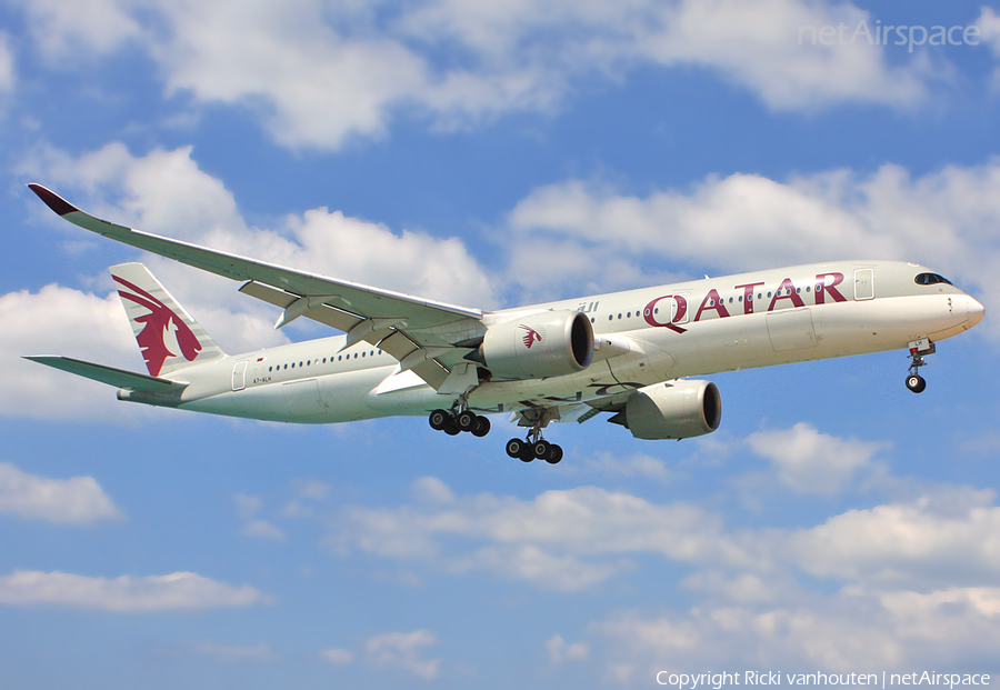 Qatar Airways Airbus A350-941 (A7-ALH) | Photo 371902