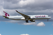 Qatar Airways Airbus A350-941 (A7-ALQ) at  Barcelona - El Prat, Spain