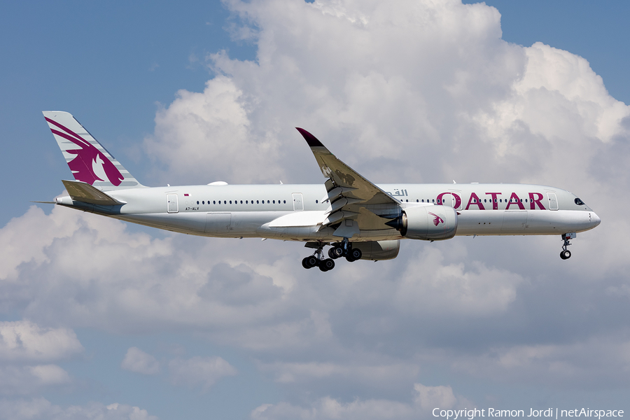 Qatar Airways Airbus A350-941 (A7-ALV) | Photo 402158