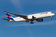 Qatar Airways (LATAM Airlines Brasil) Airbus A350-941 (A7-AMA) at  Munich, Germany