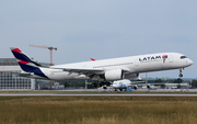 Qatar Airways (LATAM Airlines Brasil) Airbus A350-941 (A7-AMA) at  Munich, Germany