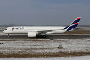 Qatar Airways (LATAM Airlines Brasil) Airbus A350-941 (A7-AMB) at  Munich, Germany