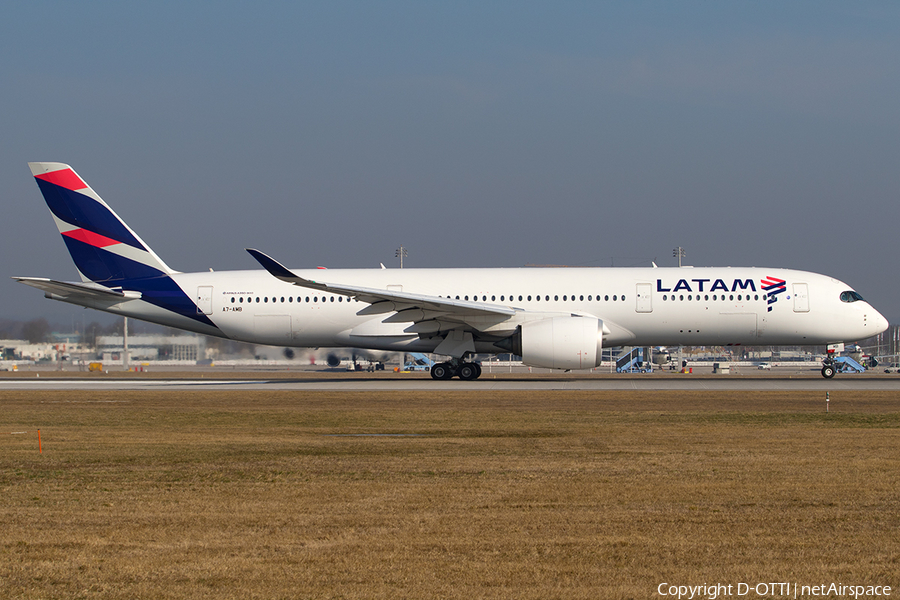 Qatar Airways (LATAM Airlines Brasil) Airbus A350-941 (A7-AMB) | Photo 233181