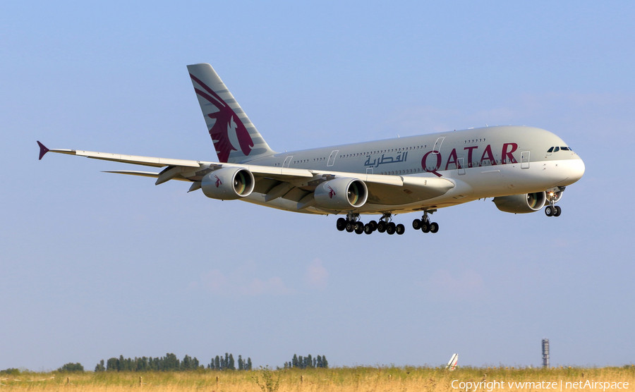 Qatar Airways Airbus A380-861 (A7-APC) | Photo 429398