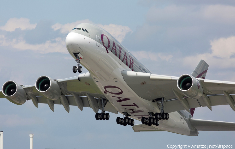 Qatar Airways Airbus A380-861 (A7-APE) | Photo 136600