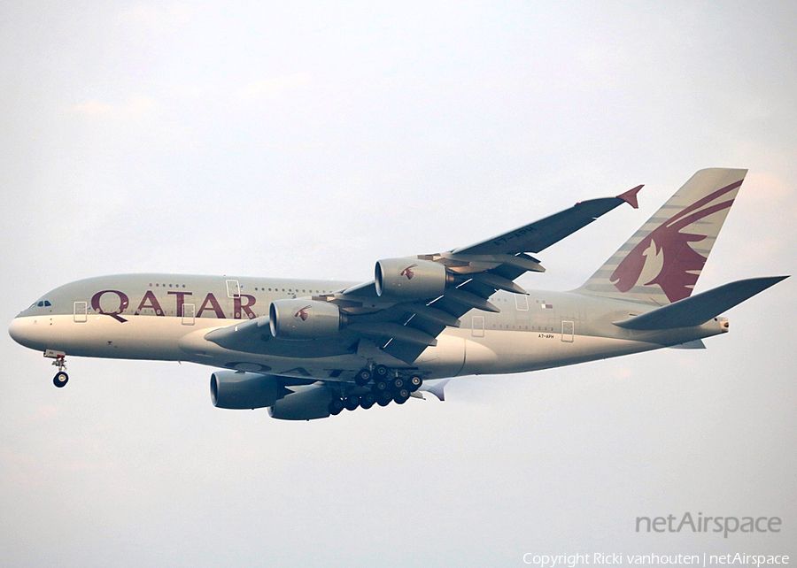 Qatar Airways Airbus A380-861 (A7-APH) | Photo 364577