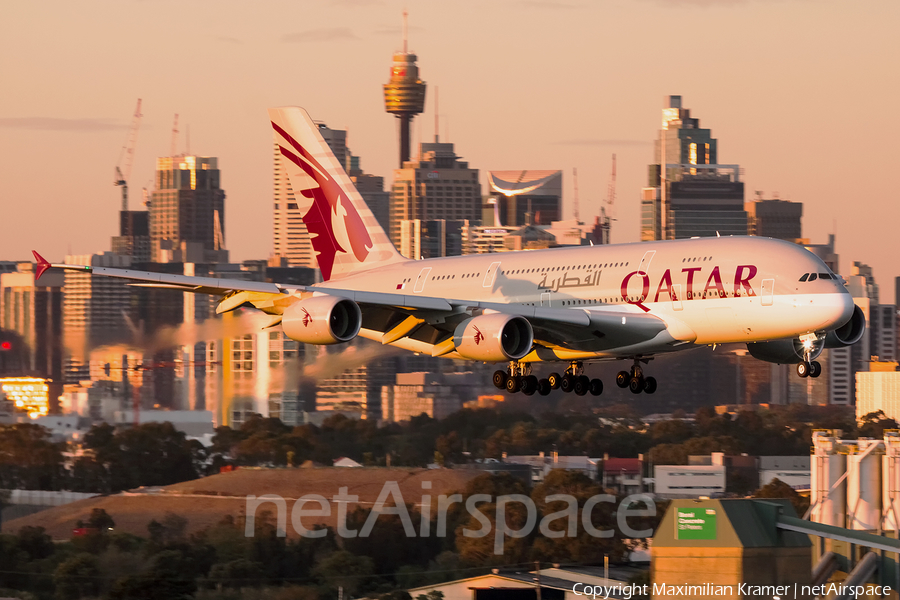 Qatar Airways Airbus A380-861 (A7-APJ) | Photo 390532