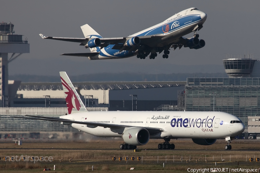 Qatar Airways Boeing 777-3DZ(ER) (A7-BAA) | Photo 130874