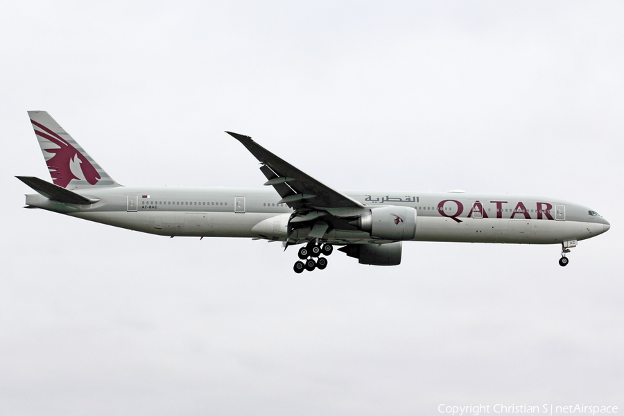 Qatar Airways Boeing 777-3DZ(ER) (A7-BAC) | Photo 420382