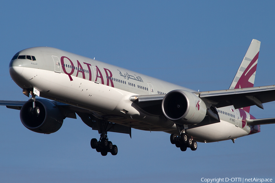 Qatar Airways Boeing 777-3DZ(ER) (A7-BAC) | Photo 400236