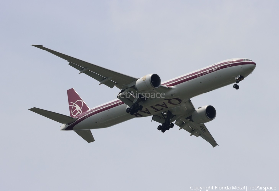 Qatar Airways Boeing 777-3DZ(ER) (A7-BAC) | Photo 551651