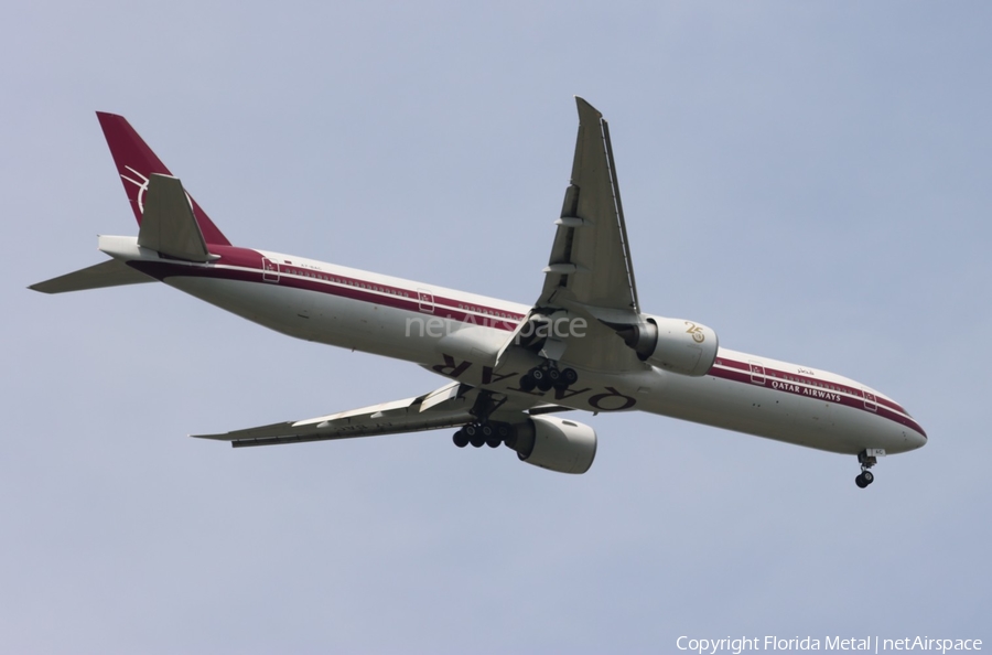 Qatar Airways Boeing 777-3DZ(ER) (A7-BAC) | Photo 551652