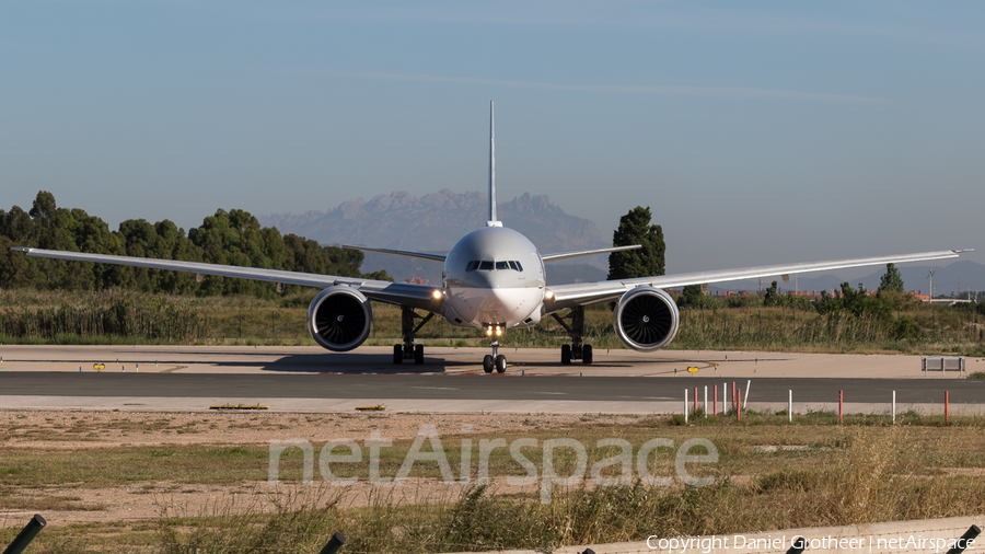 Qatar Airways Boeing 777-3DZ(ER) (A7-BAE) | Photo 255753