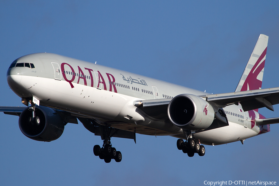 Qatar Airways Boeing 777-3DZ(ER) (A7-BAH) | Photo 400761