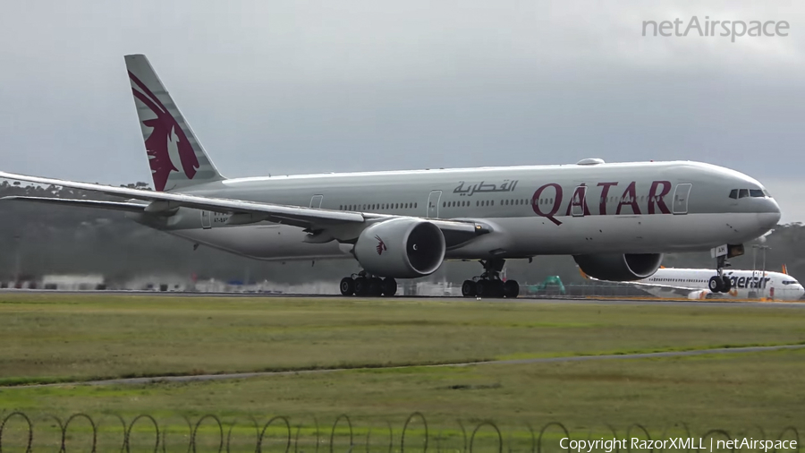 Qatar Airways Boeing 777-3DZ(ER) (A7-BAH) | Photo 460095