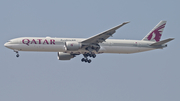 Qatar Airways Boeing 777-3DZ(ER) (A7-BAI) at  Bangkok - Suvarnabhumi International, Thailand