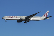 Qatar Airways Boeing 777-3DZ(ER) (A7-BAI) at  Washington - Dulles International, United States